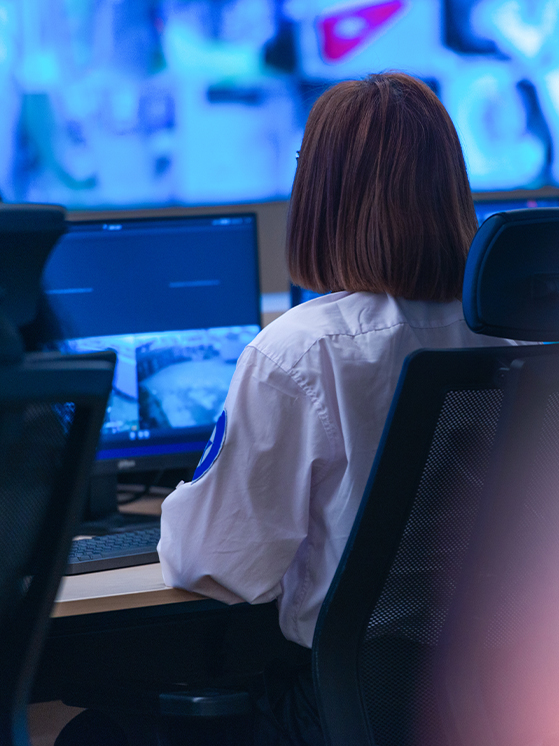 monitoring-center-full-width